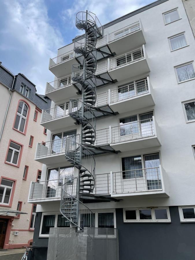 Hotel Mondial Comfort Frankfurt 3*